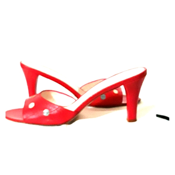 Marc Jacobs Shoes - Marc Jacobs Coral polka dot leather sandals.